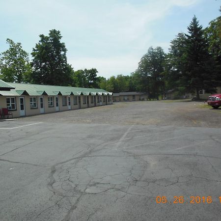 Evergreen Motel Oswego Exteriör bild