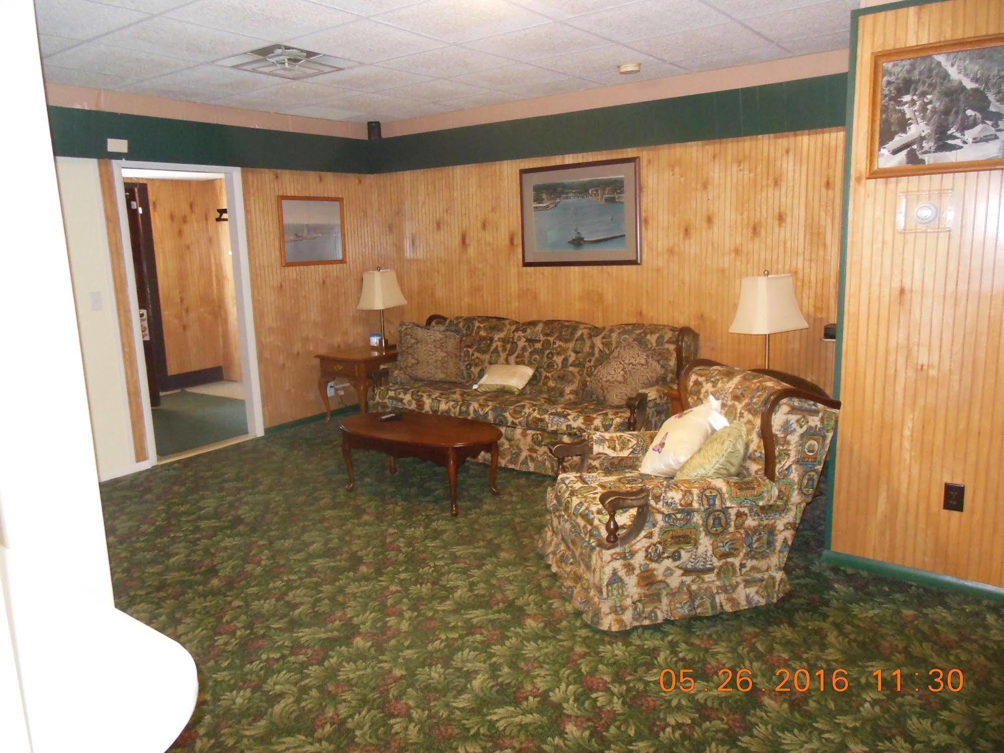 Evergreen Motel Oswego Exteriör bild