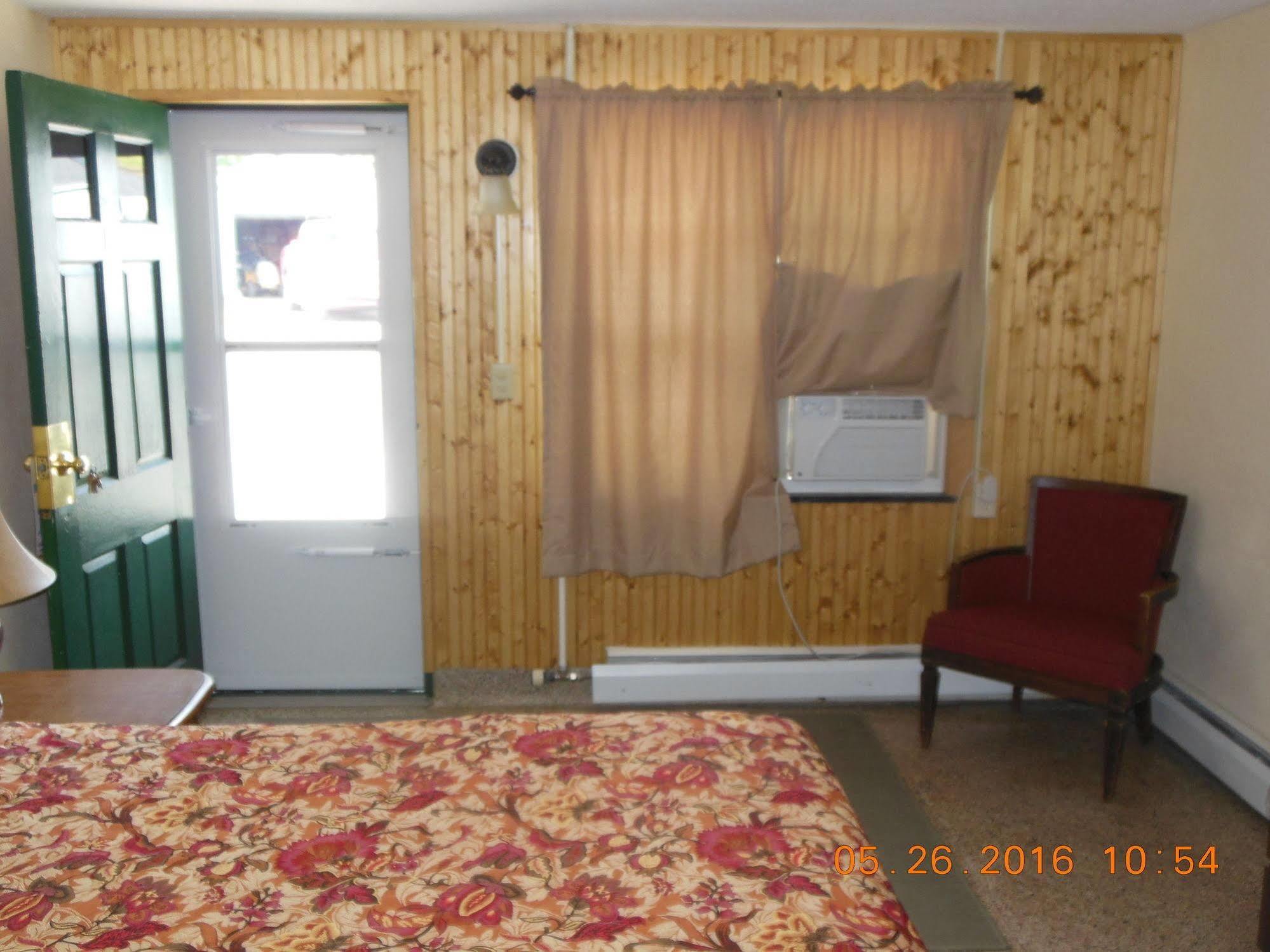 Evergreen Motel Oswego Exteriör bild