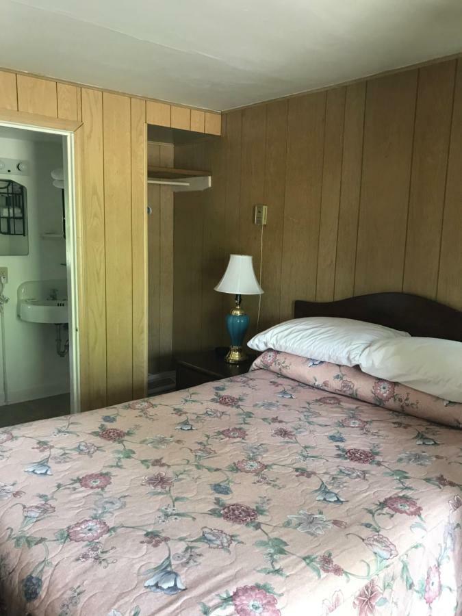 Evergreen Motel Oswego Exteriör bild